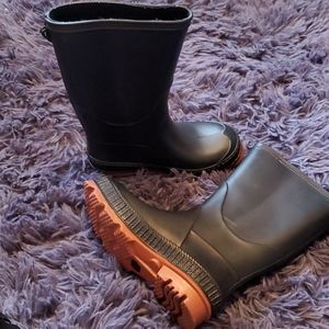 New Rubber Boots